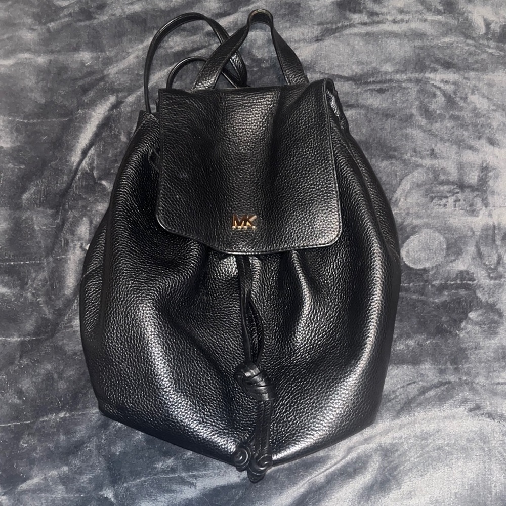 michael kors back pack